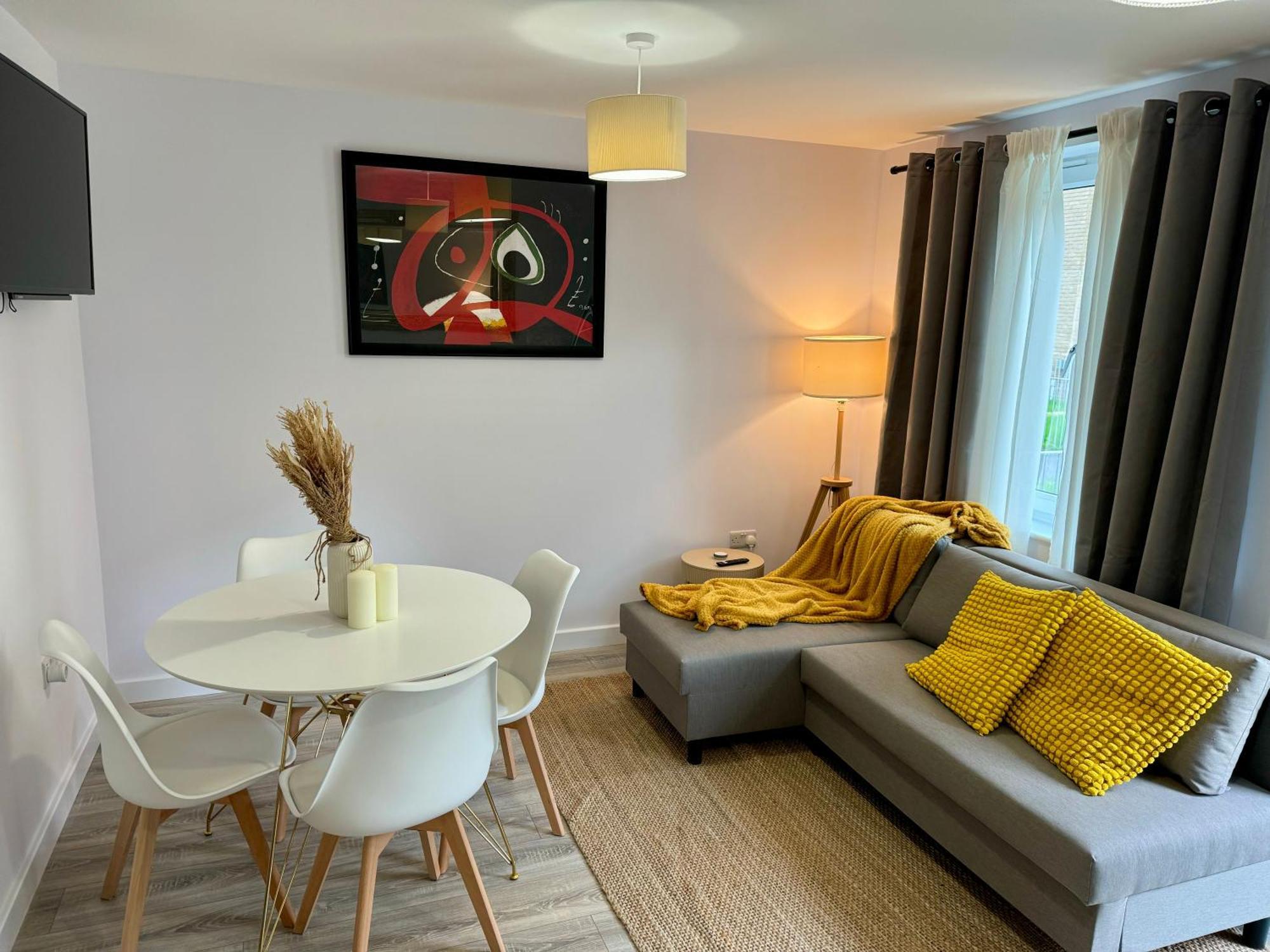 Brand New Flat 5 With Free Parking And Fast Wifi Apartment York Bagian luar foto